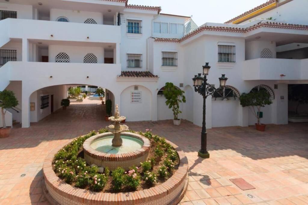 Macas Apartment Parque De La Paloma Pueblo Quinta Benalmadena Con Vistas Al Mar Piscina Y A 3 Minutos De La Playa Eksteriør billede
