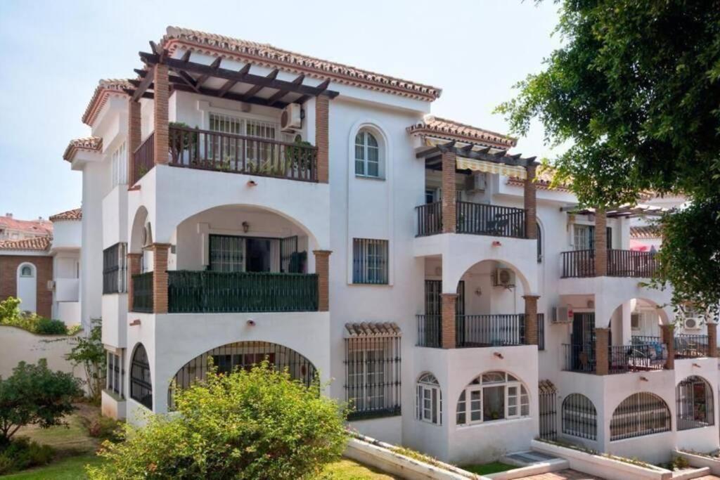 Macas Apartment Parque De La Paloma Pueblo Quinta Benalmadena Con Vistas Al Mar Piscina Y A 3 Minutos De La Playa Eksteriør billede